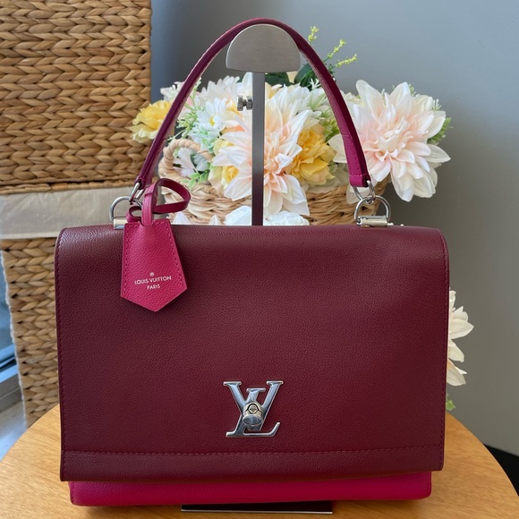 Louis Vuitton Handbags - LOUIS VUITTON LOCKME II VGC COMPLETE INCLUSION DUSTBAG DC DU2195 ‼️JUNE SALE‼️